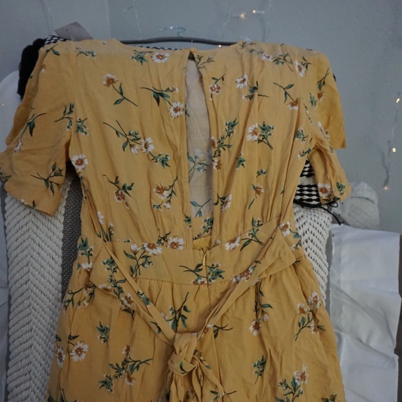 Floral Yellow dress/wromper - Picture 2 of 2